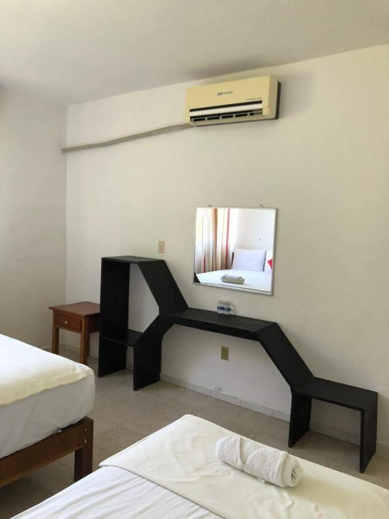 פלנקה Hotel Los Leones מראה חיצוני תמונה