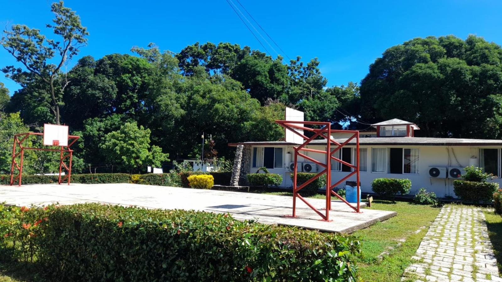 פלנקה Hotel Los Leones מראה חיצוני תמונה